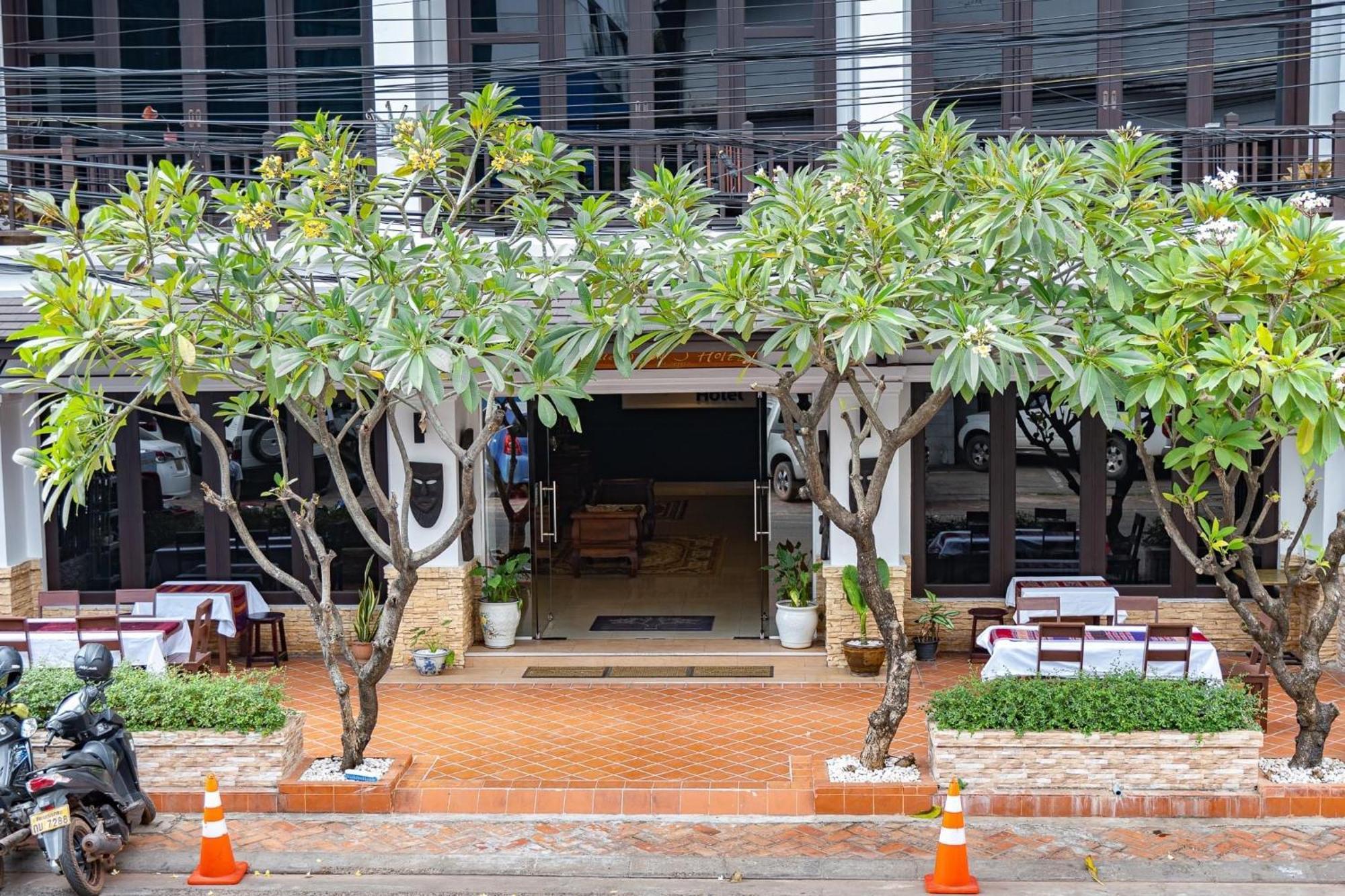 Vongkhamsene Boutique Hotel Ban Nongdouang Bagian luar foto